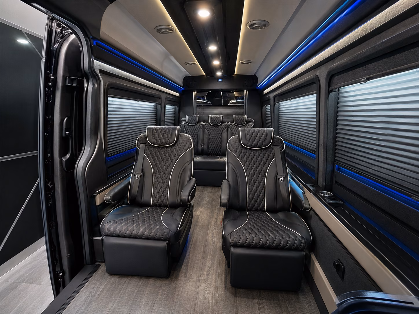 bus rentals for portland trade show attendees and exhibitors