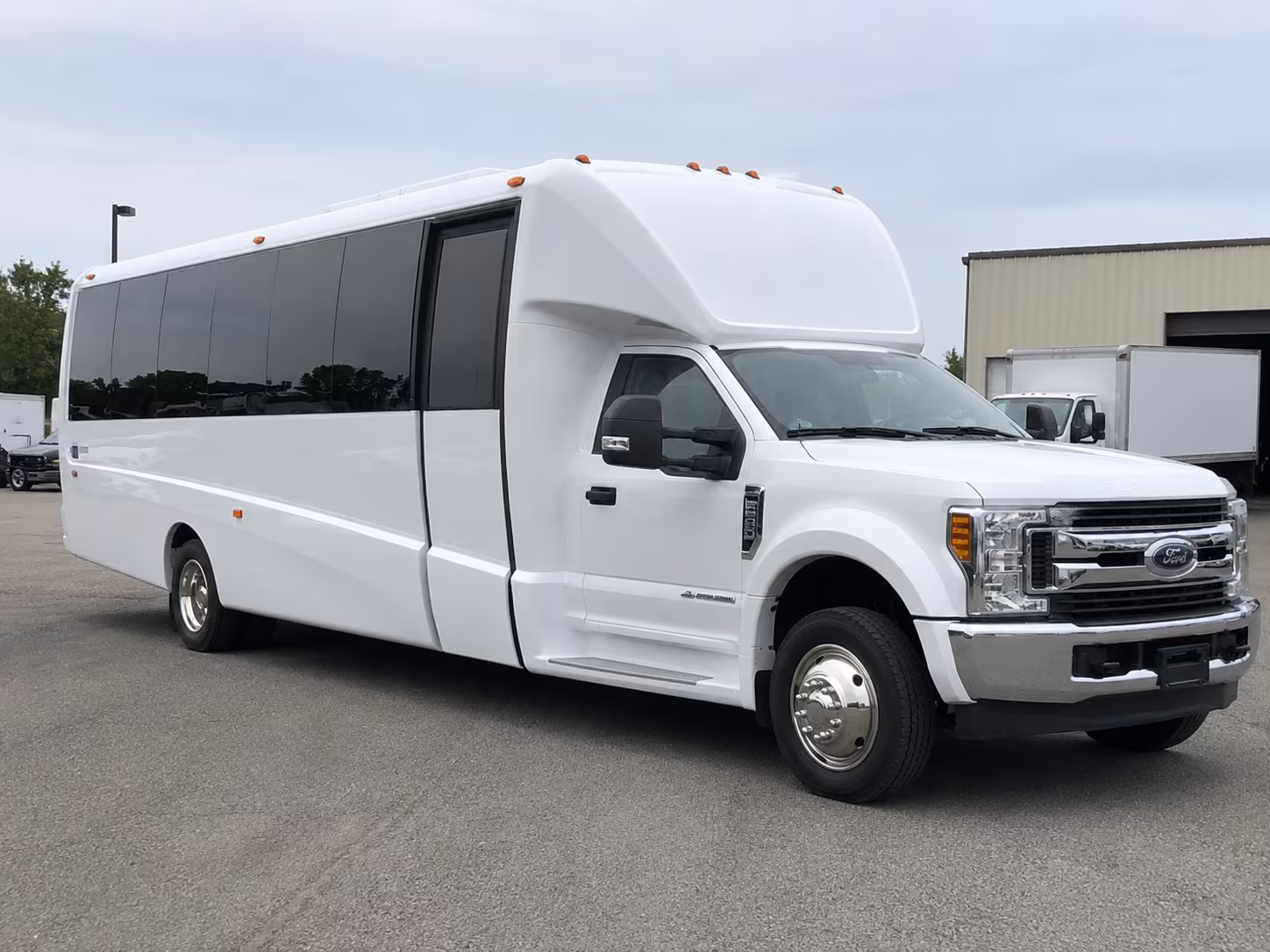 easily book transportation for your next bachelor or bachelorette party 2