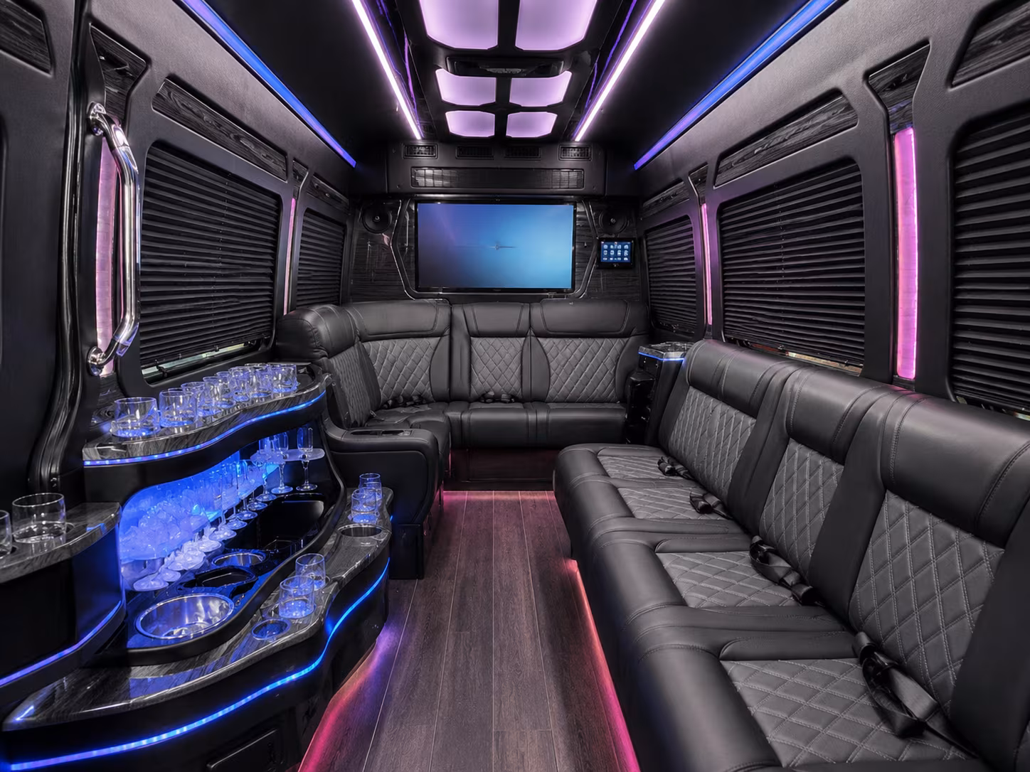 easily book transportation for your next corporate event 1