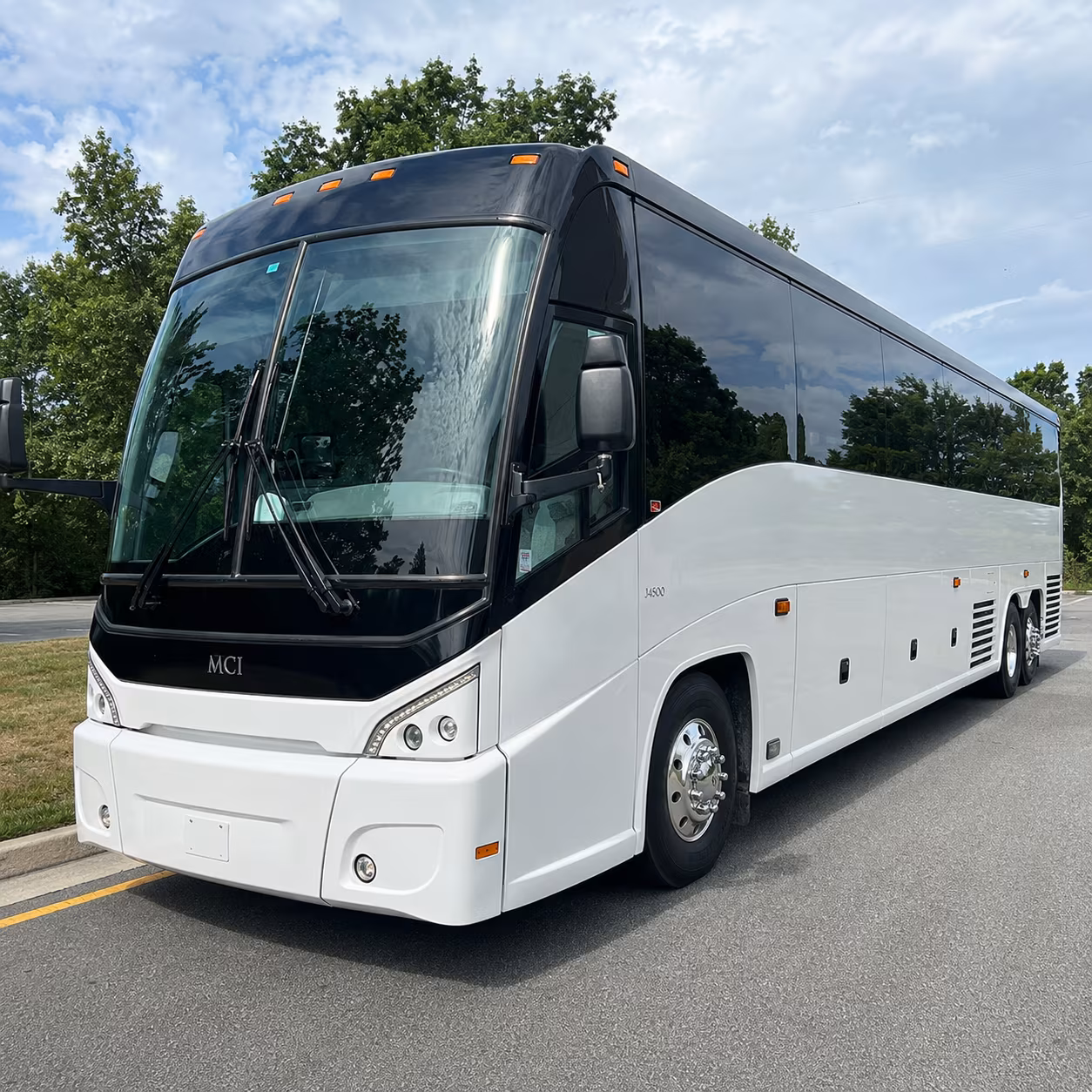 long distance charter buses for oregon ducks and oregon state games from portland