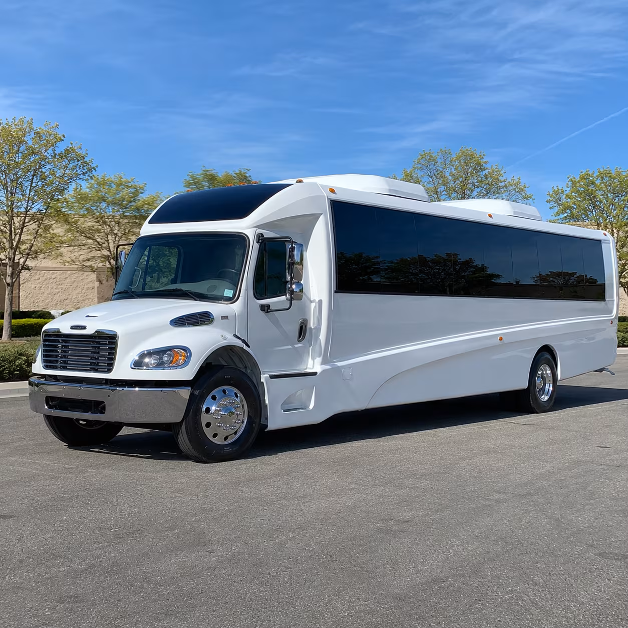 portland 28 passenger minibus
