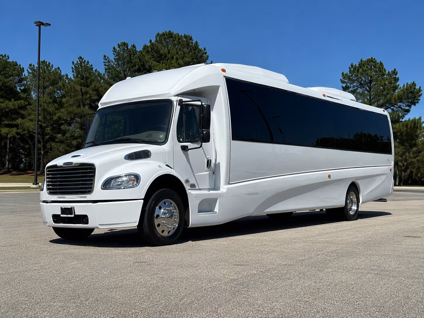 sweet 16 and quinceanera birthday party buses in the portland metro area